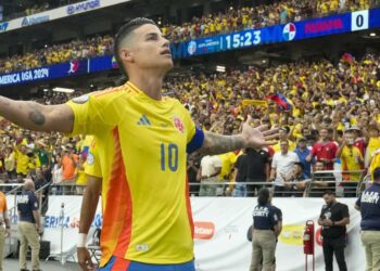 Colombia cruises past Panama 5-0 in Copa America to advance to the semifinals