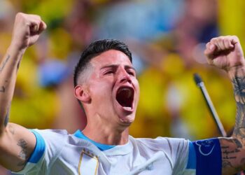 Colombia survive Uruguay attack to advance to finals