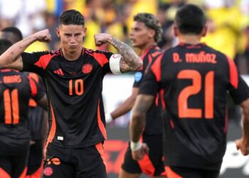 Colombia's Rodríguez powers 5-0 win