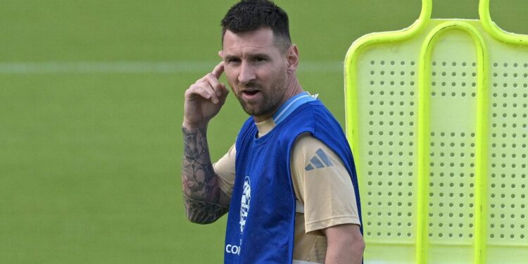 Copa América: Lionel Messi starts in quarterfinal for Argentina