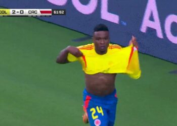 Davinson Sánchez and Jhon Córdoba score two goals in quick succession, giving Colombia a 3-0 lead over Costa Rica