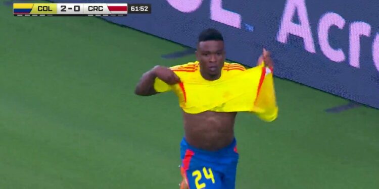 Davinson Sánchez and Jhon Córdoba score two goals in quick succession, giving Colombia a 3-0 lead over Costa Rica