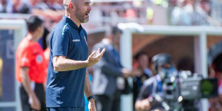 Ecuador's weaknesses - The New York Times