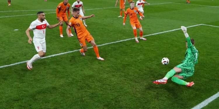 Euro 2024, Copa América semifinals all set