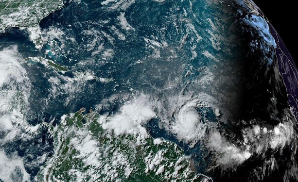 'Extremely dangerous' Hurricane Beryl hits Caribbean as first Category 4 ever in June - TheJournal.ie