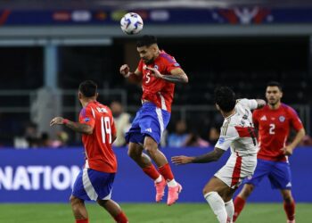 Family pauses funeral to watch Copa America Chile vs Peru match, adorns coffin with jerseys | Trending