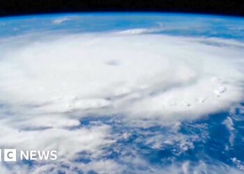 Flying in the eye of Hurricane Beryl