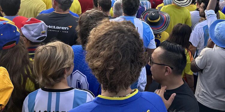 Former USMNT Wife shares traumatic Copa America Experience after being trampled by a crowd with her kid - Marca English