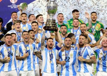 France calls for action on Argentina`s racist remarks