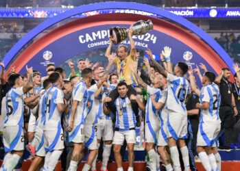 Golden Boot, Glove and Ball winners