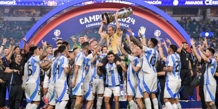 Golden Boot, Glove and Ball winners