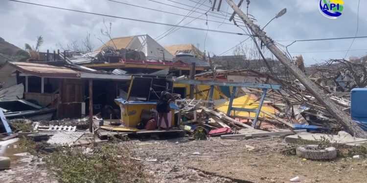 Hurricane Beryl 'leaves almost whole island homeless' as it churns towards Jamaica - Evening Standard