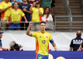 James Rodriguez inspires Colombia into semifinals