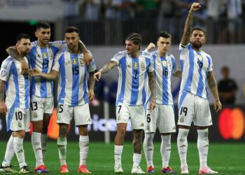 Lionel Messi misses penalty but Argentina still reaches Copa América semifinals