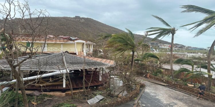 Residents urged to stay indoors as Beryl continues to menace SVG