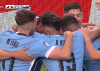 Rodrigo Bentancur finds the net in 8