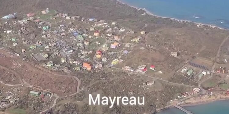 St Vincent: Ferry service for next 2 weeks to Southern Grenadines