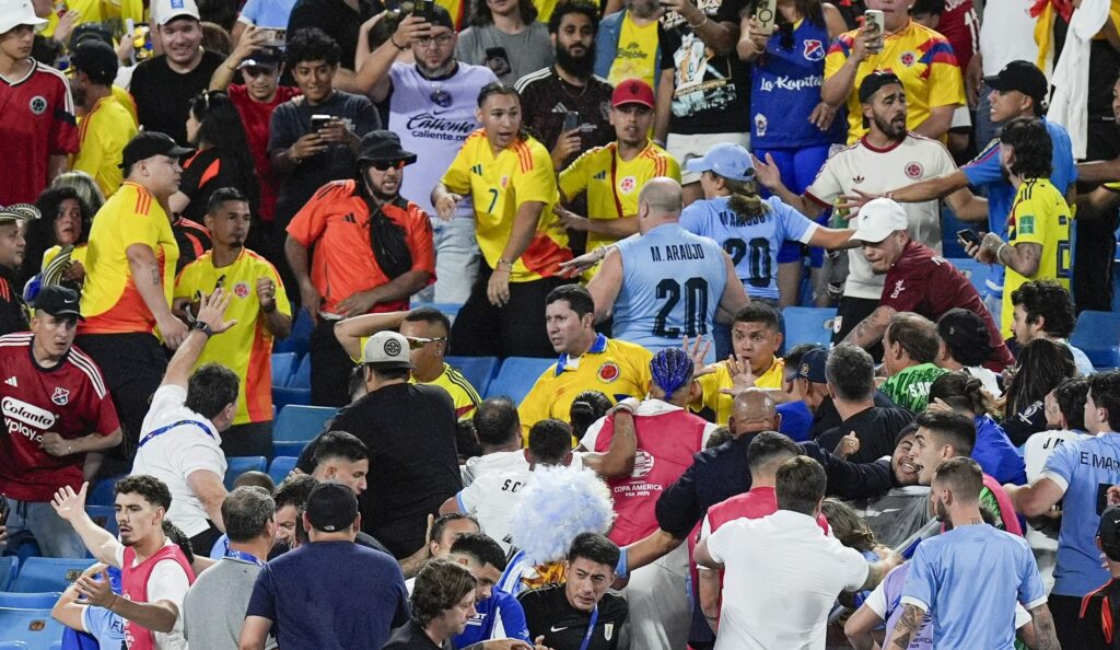 Uruguay captain criticizes lack of police presence following ugly fight in stands