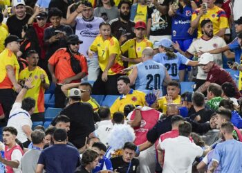 Uruguay captain criticizes lack of police presence following ugly fight in stands