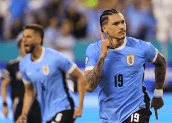 Uruguay eases to 3-1 win over Panama - beIN SPORTS