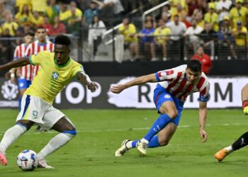 Vinícius Júnior scores twice to lead Brazil to 4-1 win over Paraguay in Copa America group stage