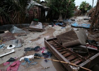 Ways You Can Help Those Devastated by Iota, Eta – NBC 6 South Florida