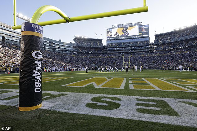 Lambeau field, home of the Green Bay Packers, ranked the best among all sporting venues