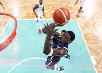 U.S. rolls into Olympic quarterfinals as No. 1 seed, tops Puerto Rico 104-83 in group finale