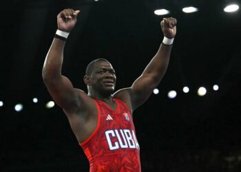 Cuban wrestler Mijain Lopez becomes first to win 5 gold medals in same individual event