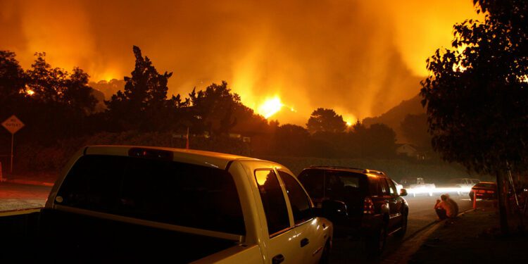 People Are Still Moving at Scale From Fire-Prone to Heat and Flood-Prone America