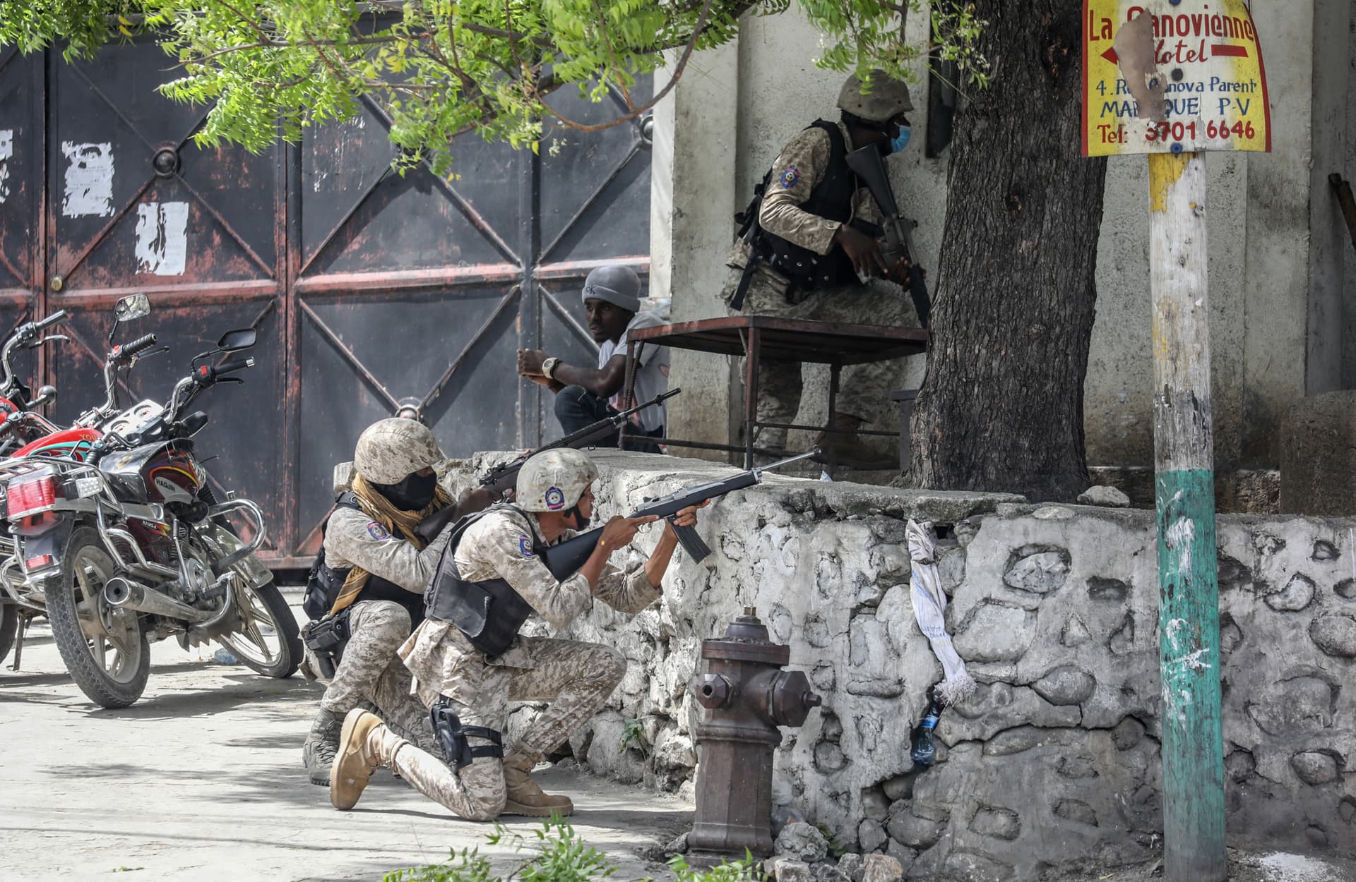 Haitian police hunting for assassins of President Jovenel Moise, July 7, 2021.