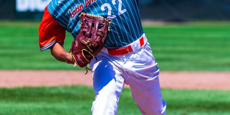 Nicaragua’s Juan Mena breaks 33-year-old strikeout record – Macomb Daily