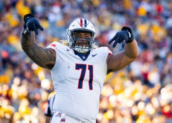 2025 NFL Draft Summer scouting report: Jonah Savaiinaea, Guard, Arizona