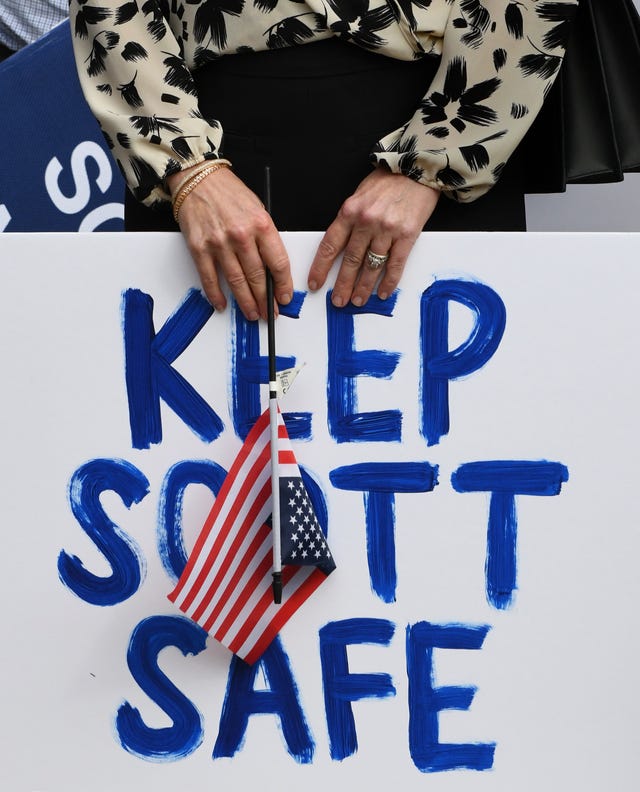 Hapgood supporters held a rally at the Darien, Connecticut