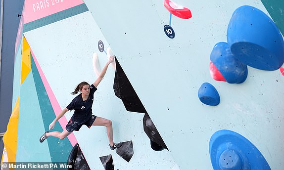 Great Britain's Erin McNeice during the Women's Boulder & Lead, Final at Le Bourget Climbing Venue on the fifteenth day of the 2024 Paris Olympic Games in France. Picture date: Saturday August 10, 2024. PA Photo. Photo credit should read: Martin Rickett/PA Wire.RESTRICTIONS: Use subject to restrictions. Editorial use only, no commercial use without prior consent from rights holder.