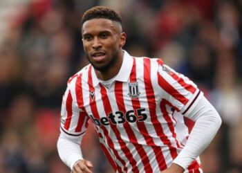 Blades sign striker Campbell on three-year deal