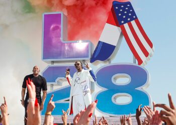 USA fans say LA 2028 part was '100,000 times more exciting' than French portion of Paris Olympics closing ceremony