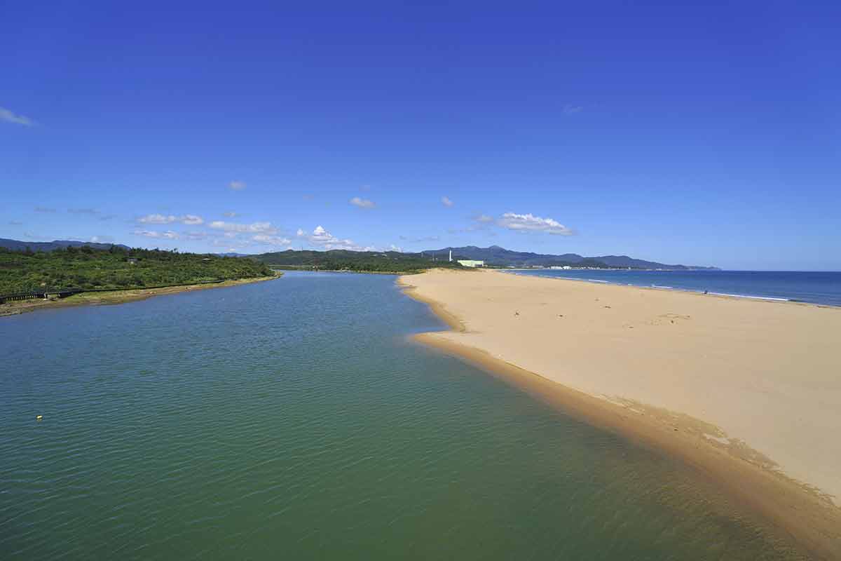 fulong beach taipei taiwan