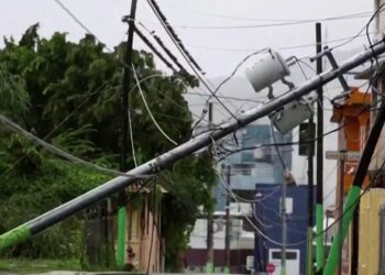 Hurricane Ernesto leaves Puerto Rico without power as it heads to Bermuda