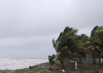 Bermuda braces for Hurricane Ernesto