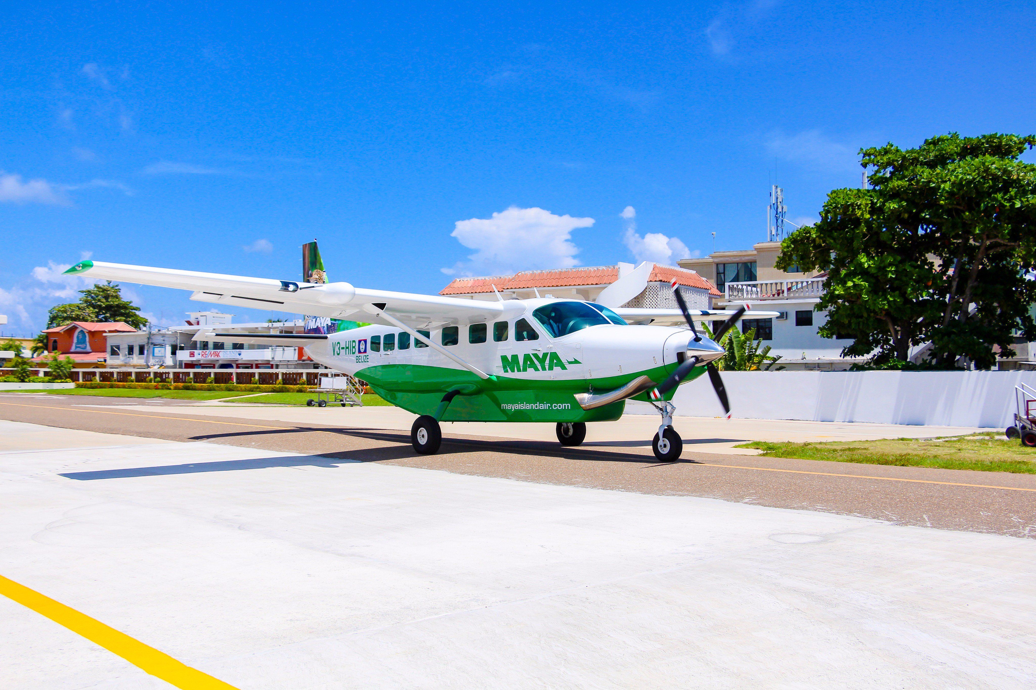 Maya Island Air twitter 2