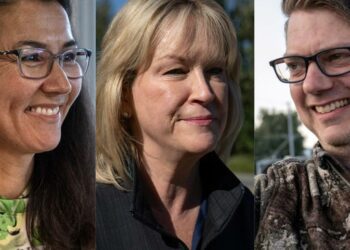 Peltola leads Alaska’s primary results amid low turnout