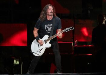 Foo Fighters issue curt response to Trump’s use of their hit ‘My Hero’ at Arizona rally