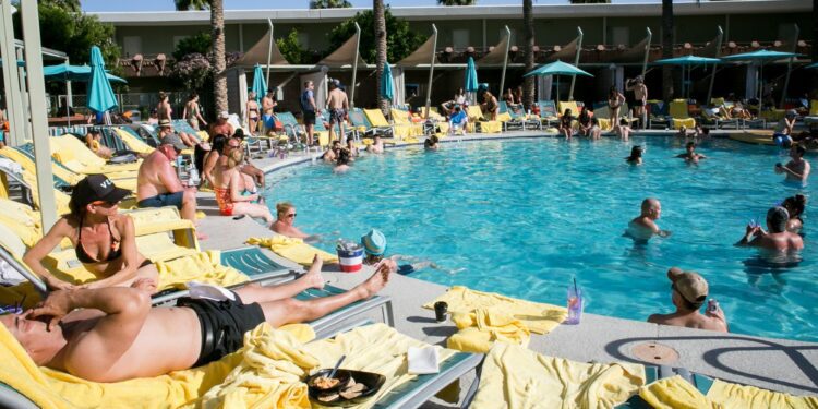 Best hotel pools, spas in Phoenix, per USA TODAY 10Best