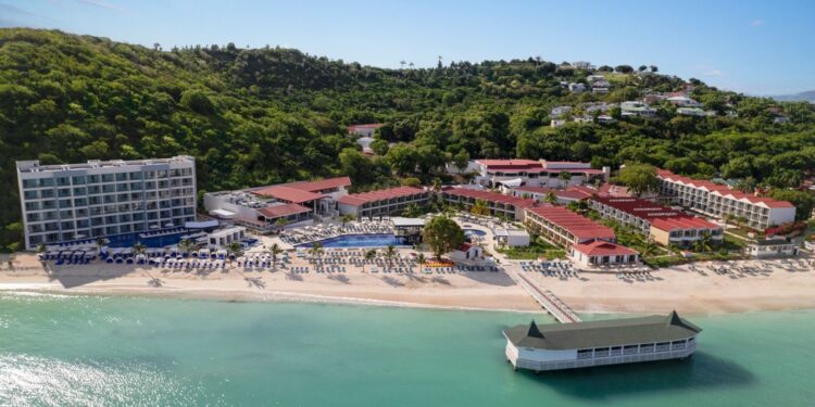 Royalton Chic Antigua- Dickenson Bay, Antigua, Antigua and Barbuda Hotels- GDS Reservation Codes: Travel Weekly