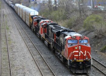 Massive looming Canadian rail shutdown could have economic ripple effects throughout America