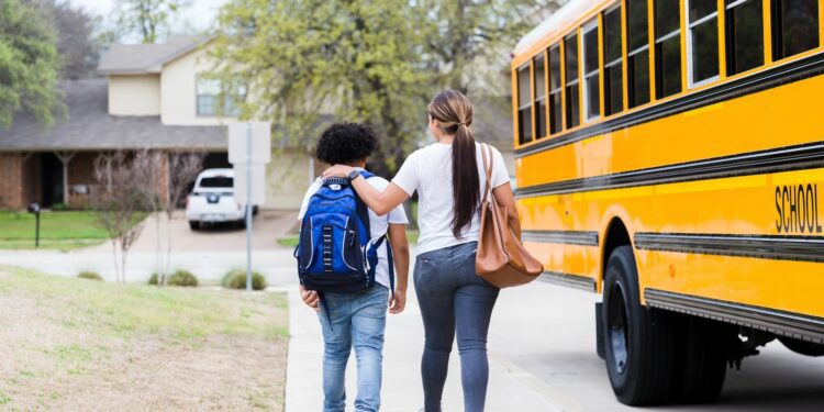 US surgeon general issues advisory on parents' mental health