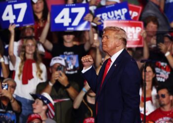 Donald Trump coming to Arizona for Glendale rally, border visit