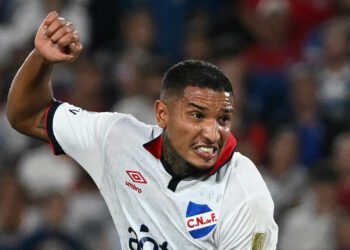 Uruguayan soccer player Juan Izquierdo, 27, dies after collapsing during Copa Libertadores game