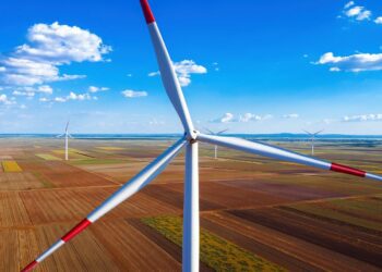 CIP’s Buffalo Plains project delivers first power to grid in Canada